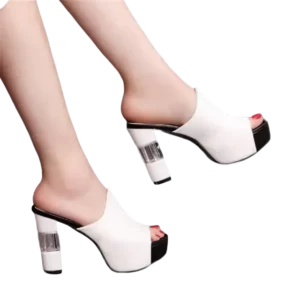 mules blanches en cuir synthétique